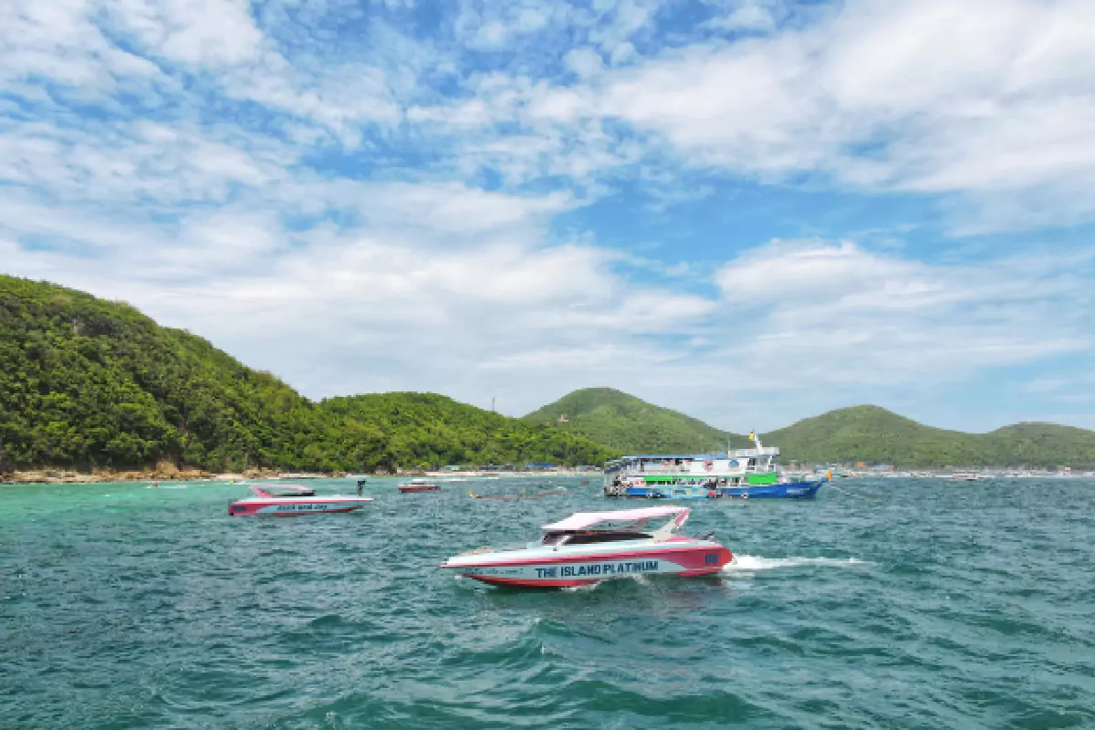 Coral Island Tour Pattaya (Koh Larn Island) By Speed Boat