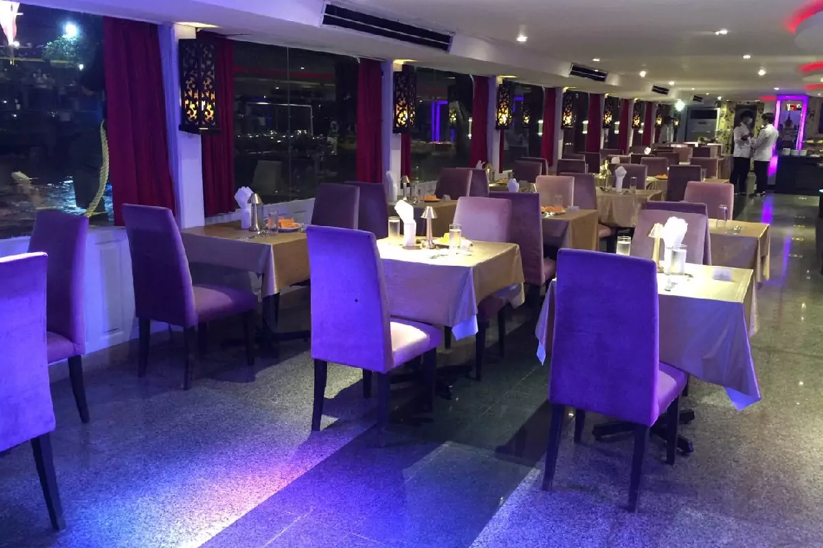 Chaophraya Dinner Cruise Bangkok