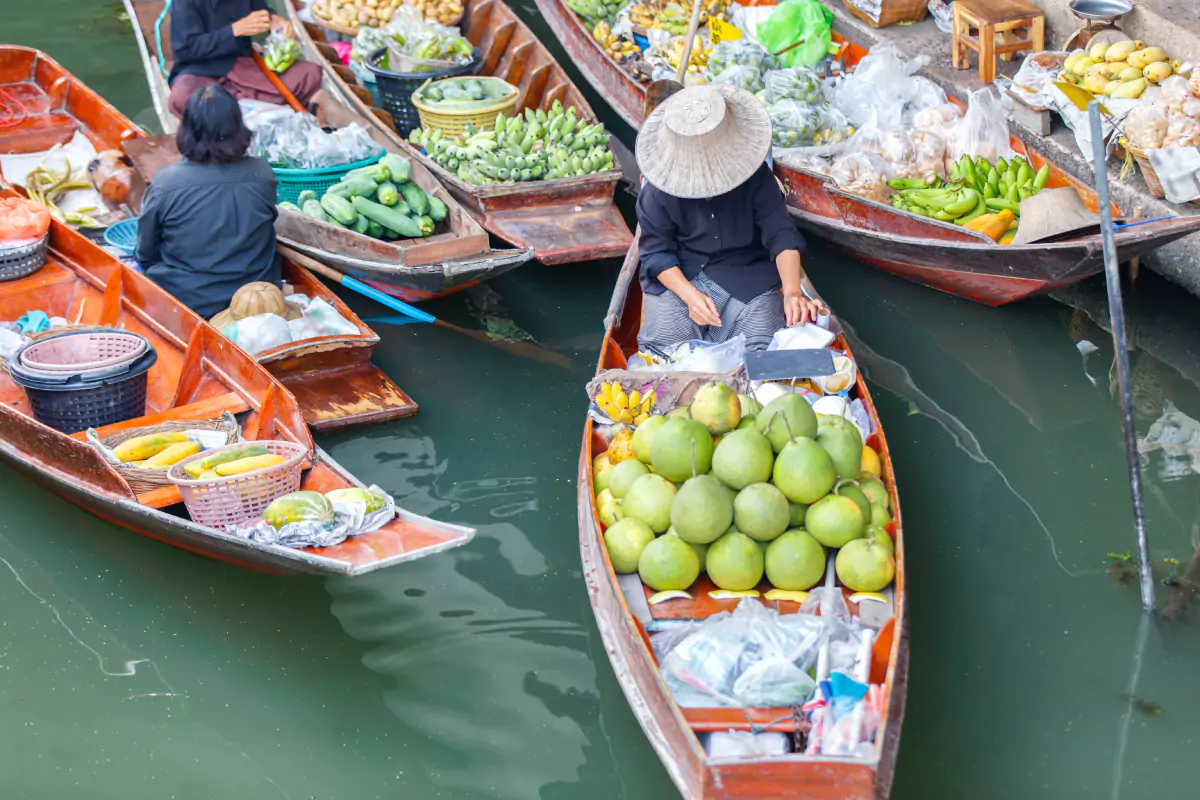 Damnoen Saduak Floating Market Bangkok