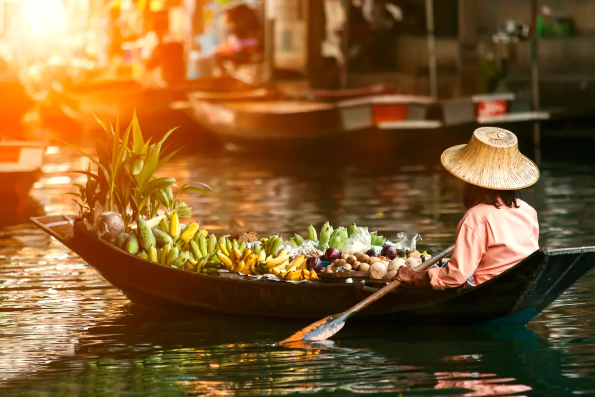 Damnoen Saduak Floating Market Bangkok