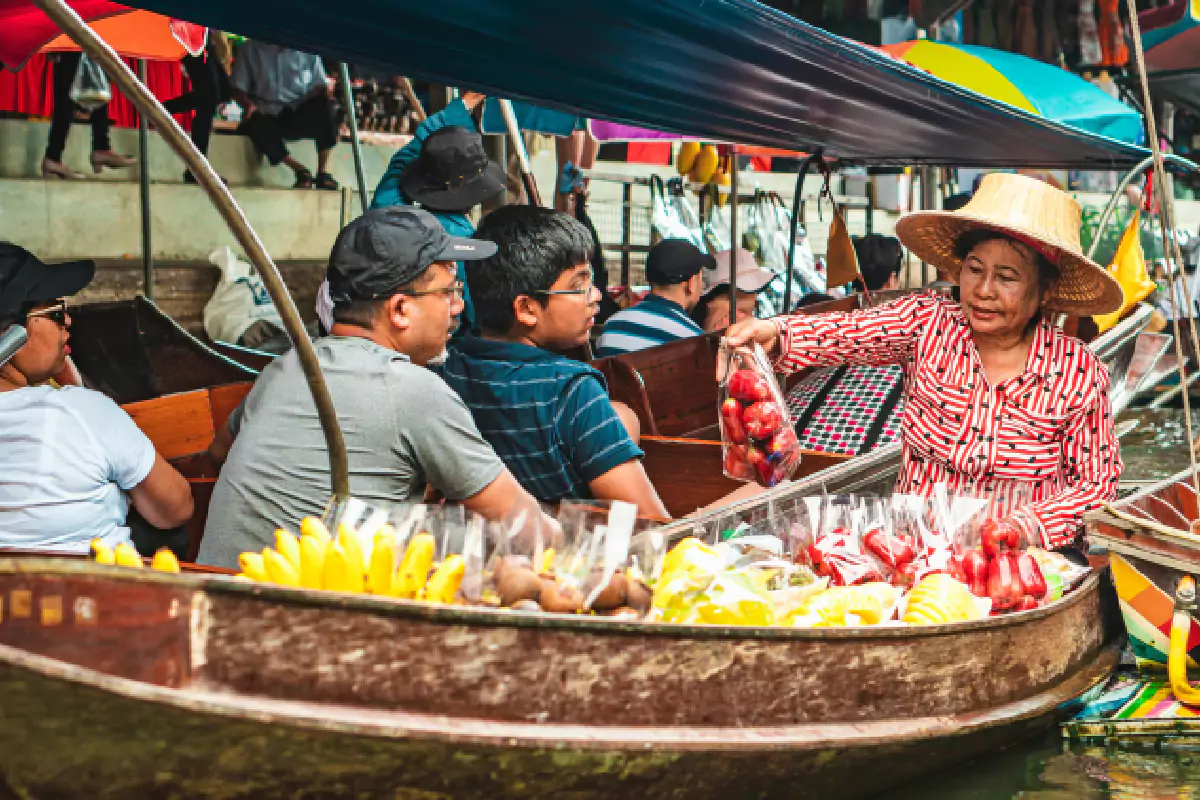 Damnoen Saduak Floating Market Bangkok