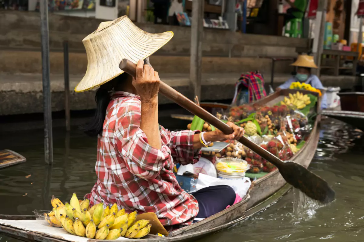 Damnoen Saduak Floating Market Bangkok