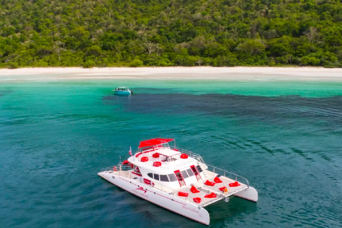 Koh Phai, Koh Rin, Koh Ped Islands Tour Pattaya by Yacht