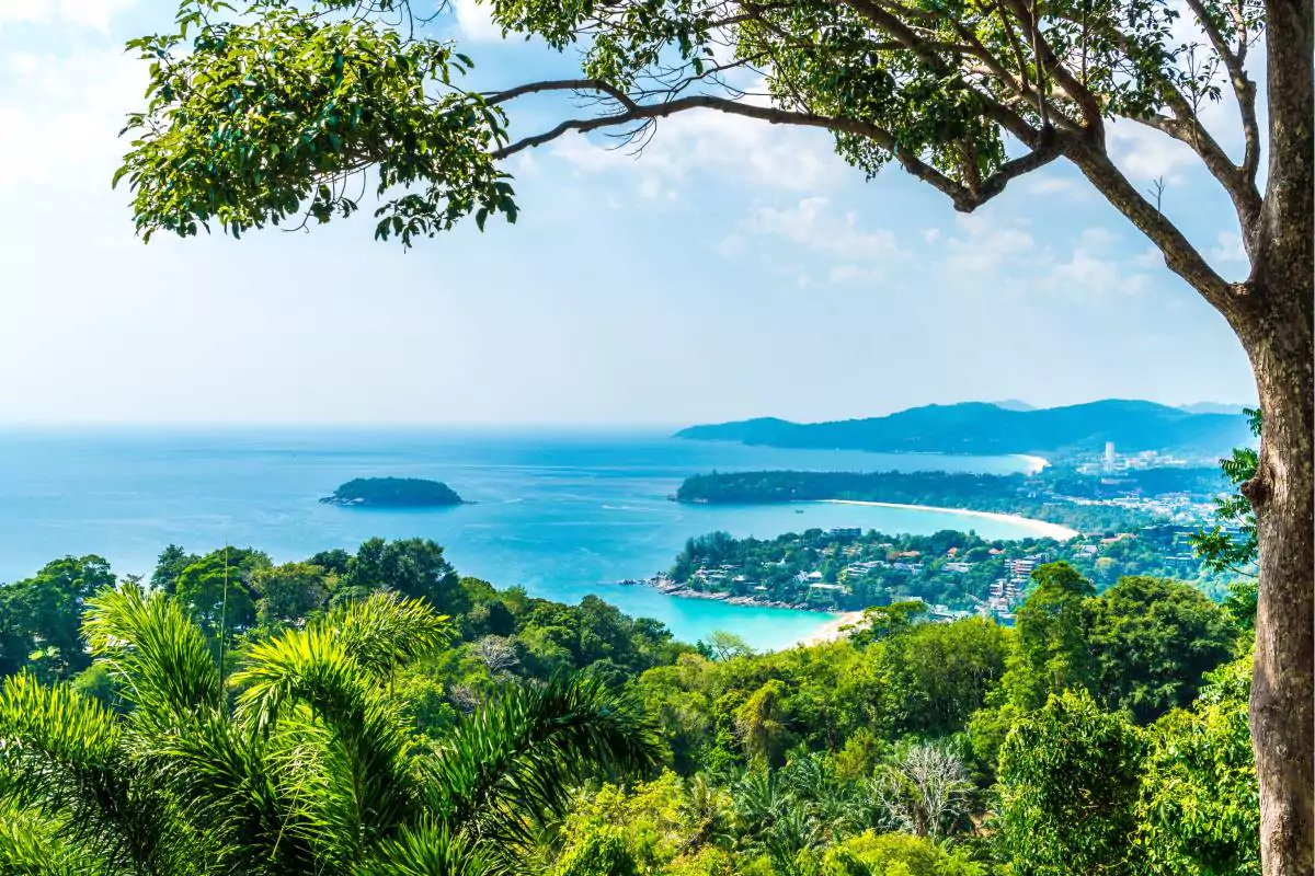 Phuket City Tour 4 Hrs