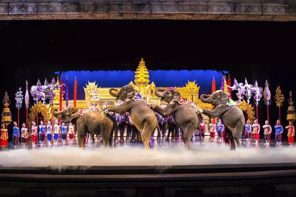 Phuket FantaSea Show