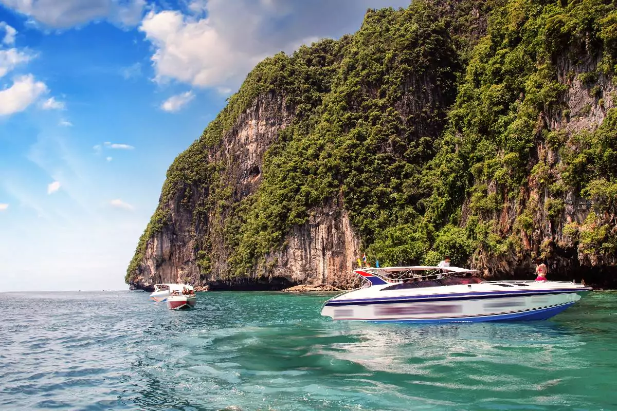 Phi Phi Island tour from Krabi by Speedboat
