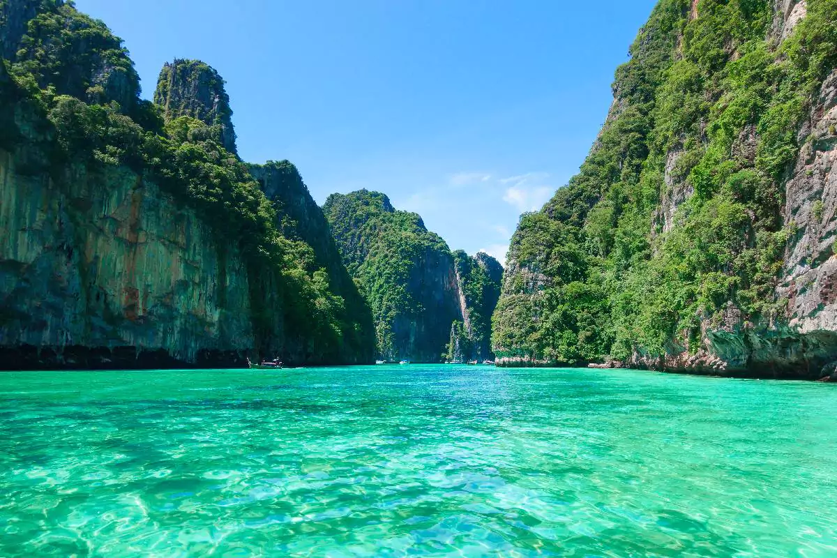 Phi Phi Island tour from Krabi by Speedboat
