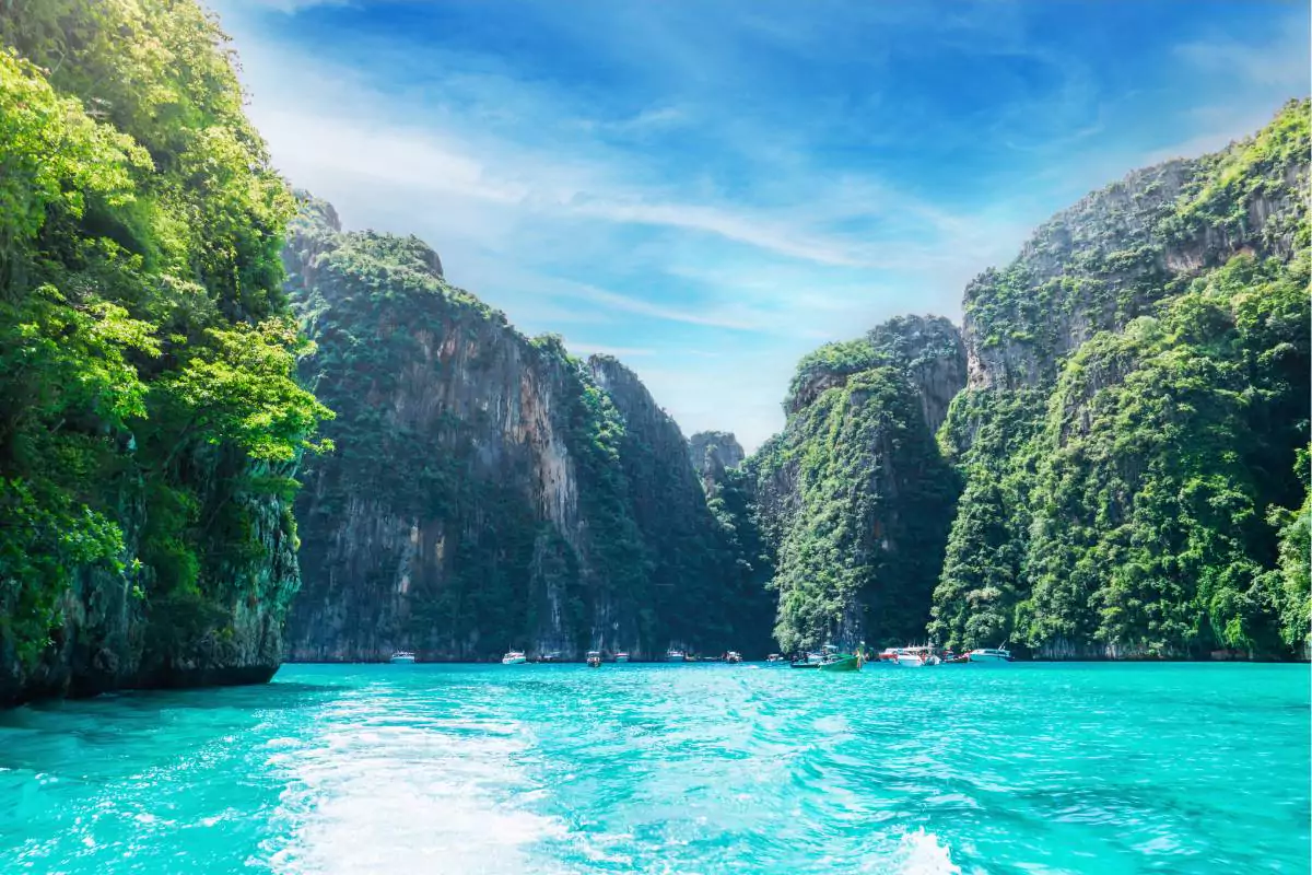 Phi Phi Island tour from Krabi by Speedboat